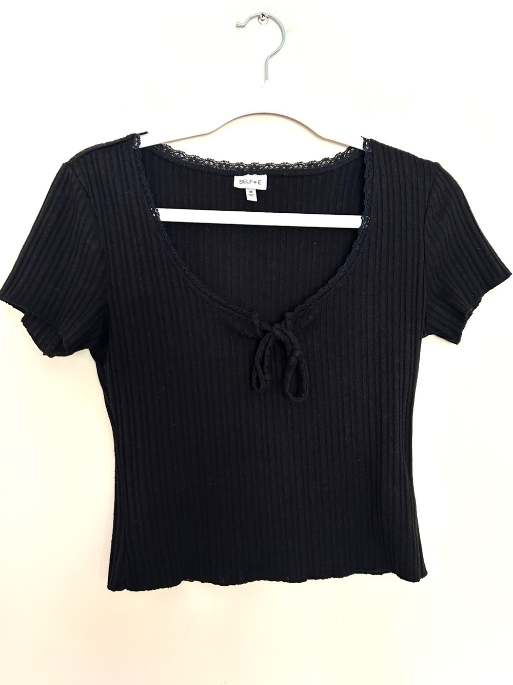 🔆🔸Self E Women’s Black Ribbed Tie-Front Crop Top